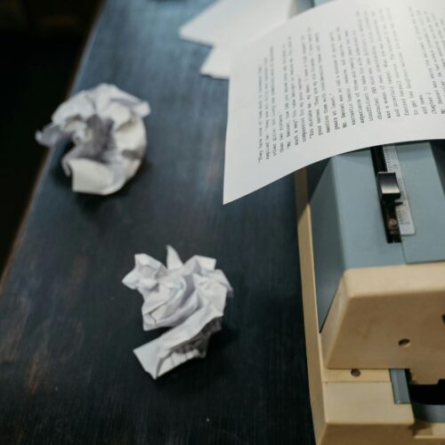 How to Get Copywriting Clients on Instagram (Without Cold Pitching or Competing on Price)